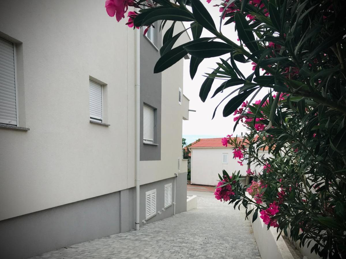Apartments Luna Novalja Dış mekan fotoğraf
