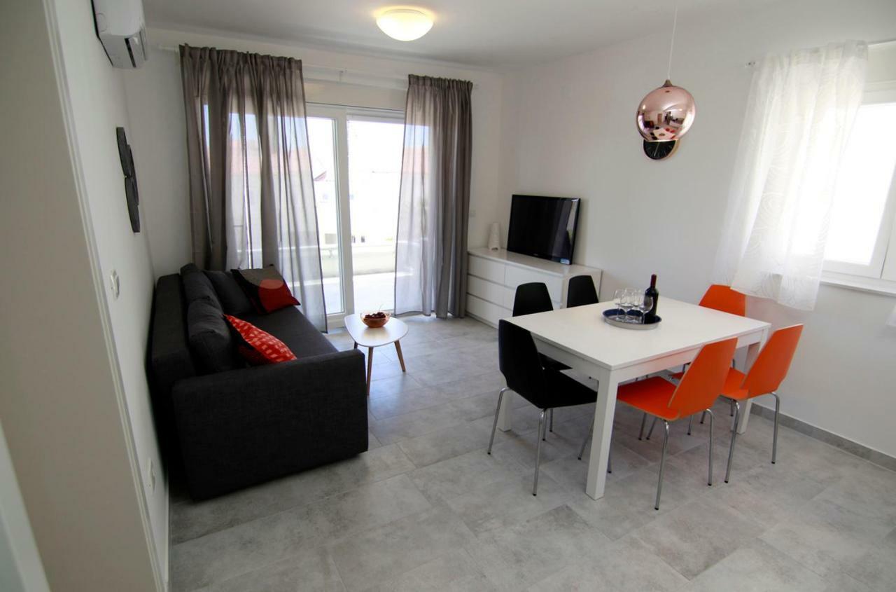 Apartments Luna Novalja Dış mekan fotoğraf