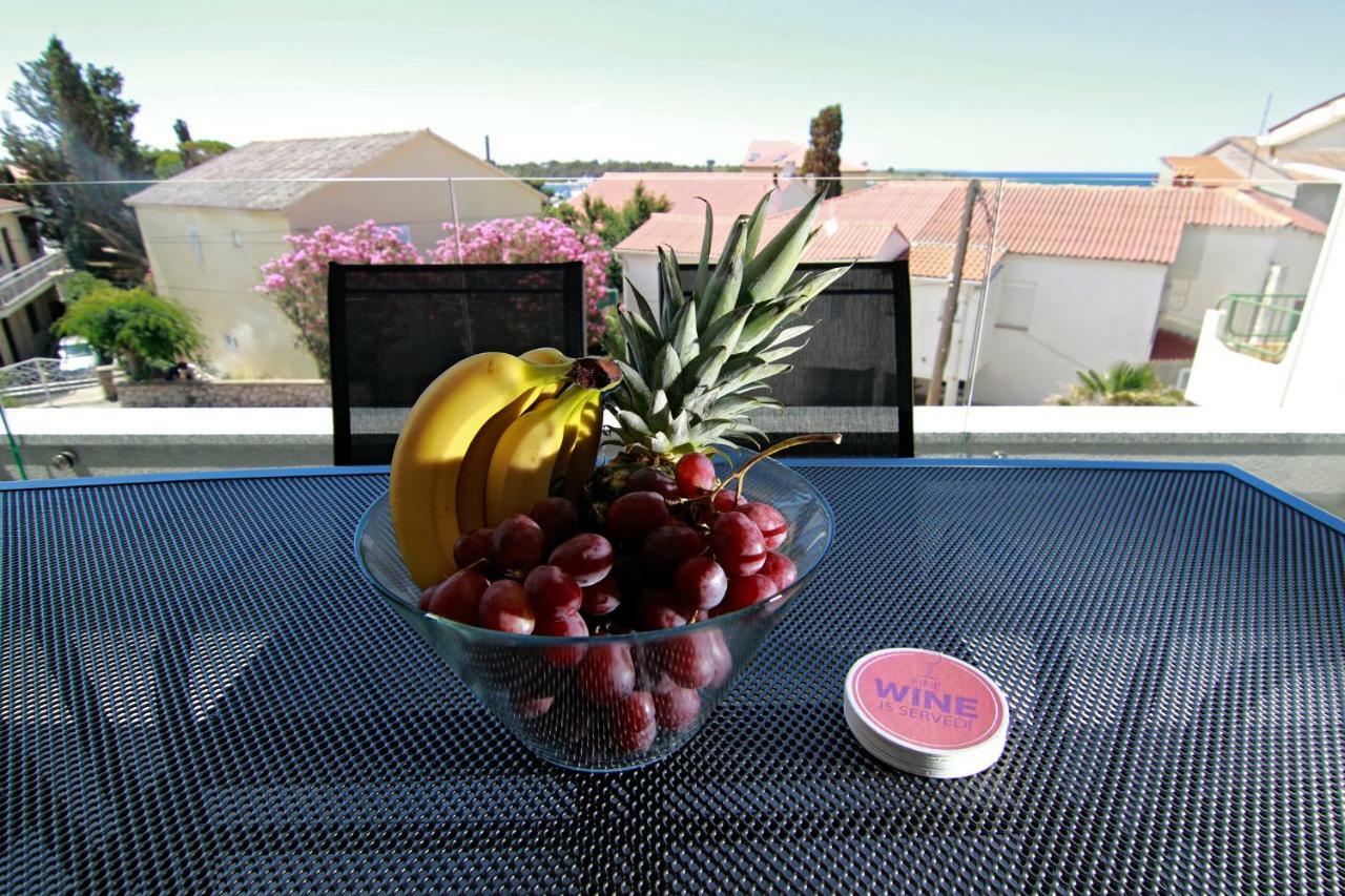 Apartments Luna Novalja Dış mekan fotoğraf