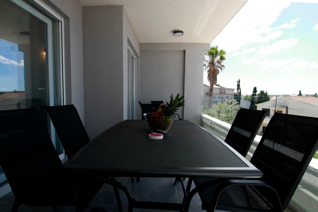 Apartments Luna Novalja Dış mekan fotoğraf