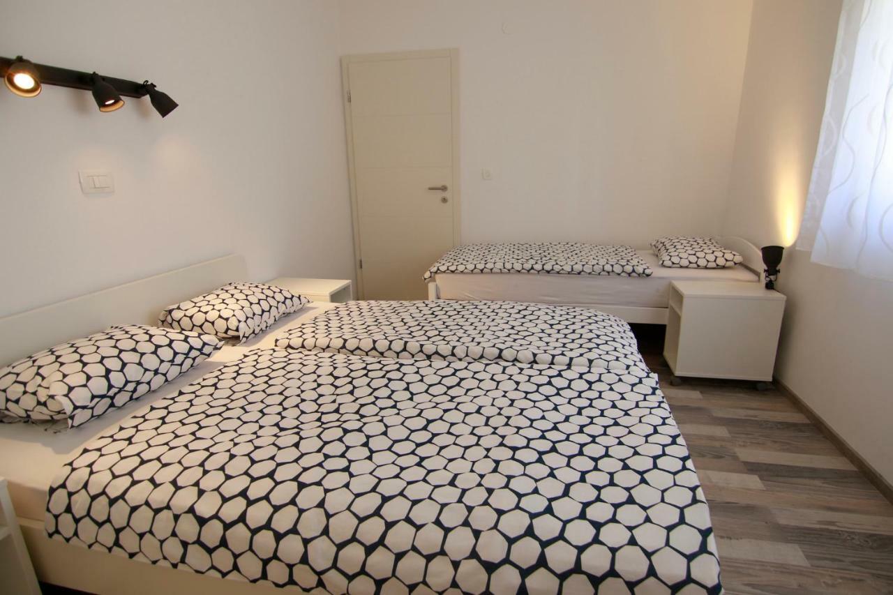 Apartments Luna Novalja Dış mekan fotoğraf