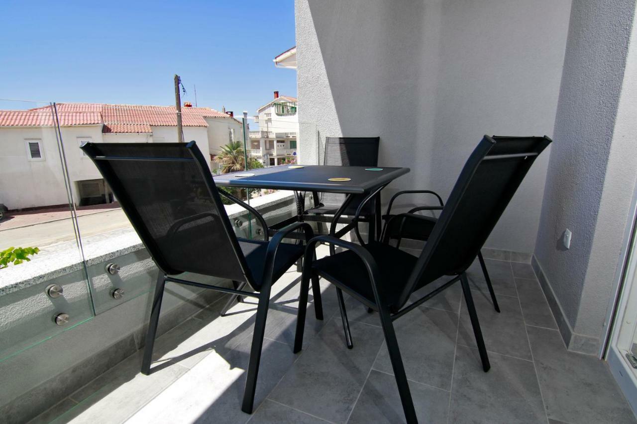Apartments Luna Novalja Dış mekan fotoğraf