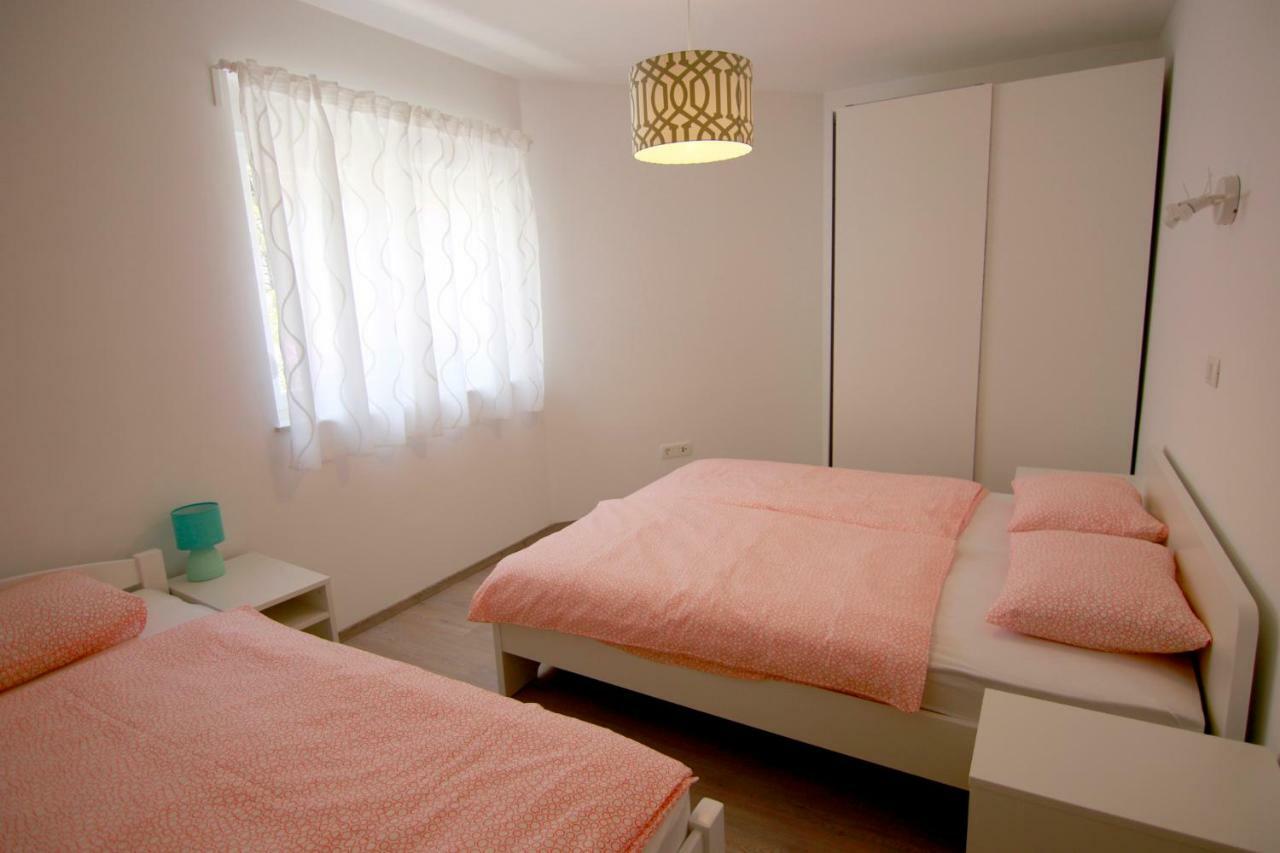 Apartments Luna Novalja Dış mekan fotoğraf